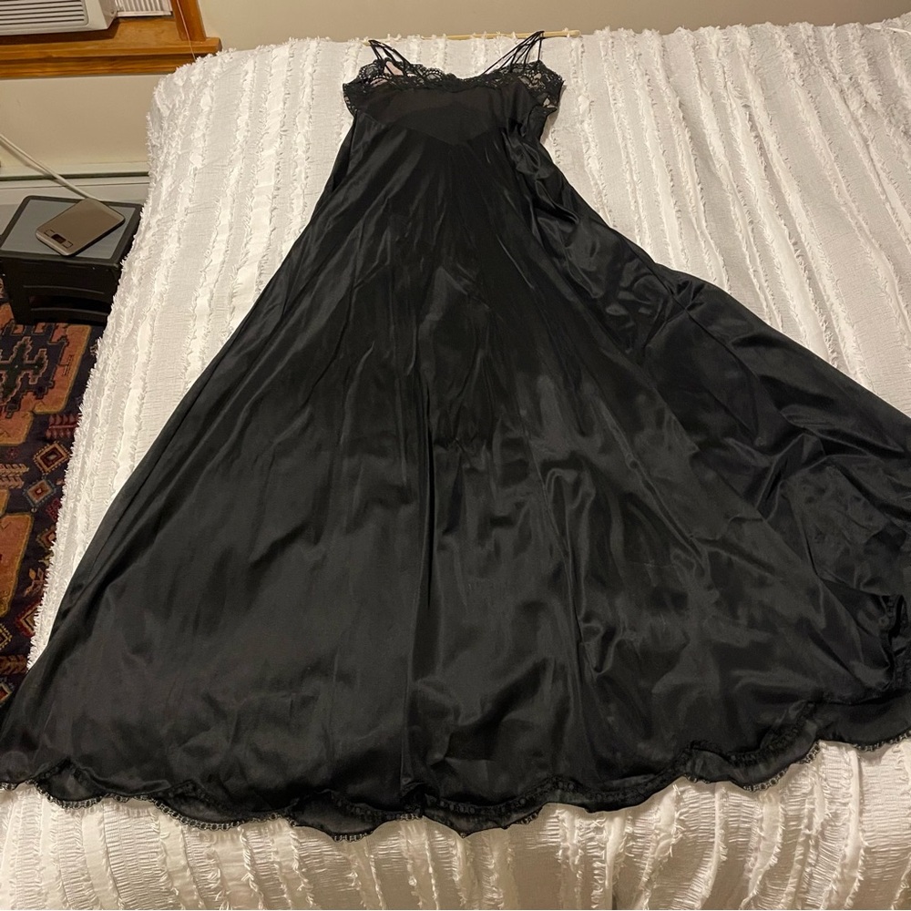 Vintage 50s Vanity Fair Black Lace Whimsigoth Maxi Lace Slip Dress Fits XS-S - Picture 6 of 12